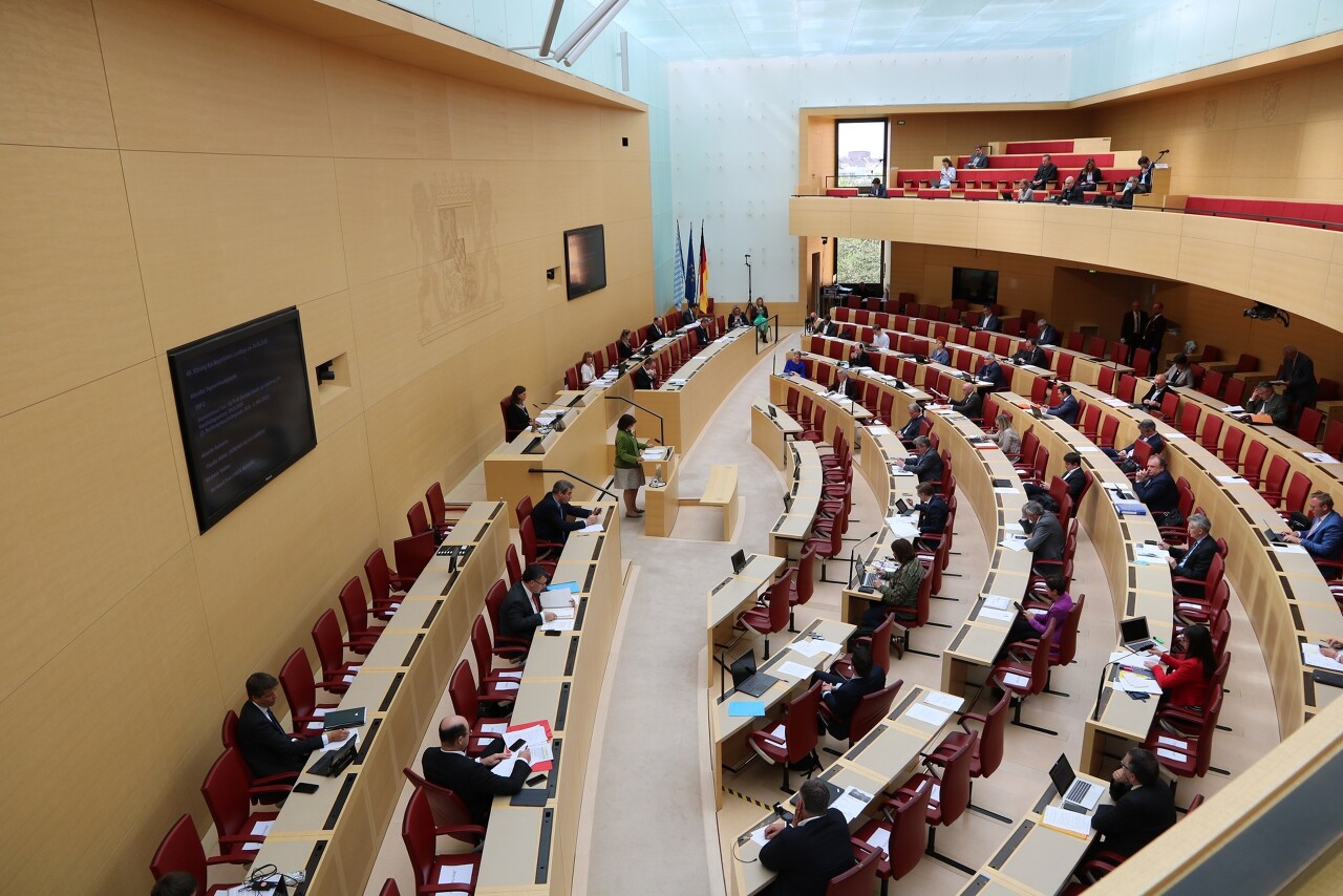 Plenarsaal des bayerischen Landtags von oben